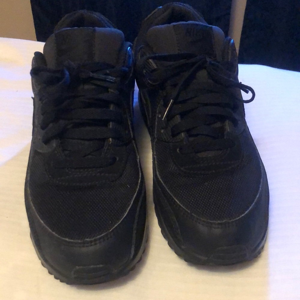 Nike air max 90 …men size 10….$90 obo